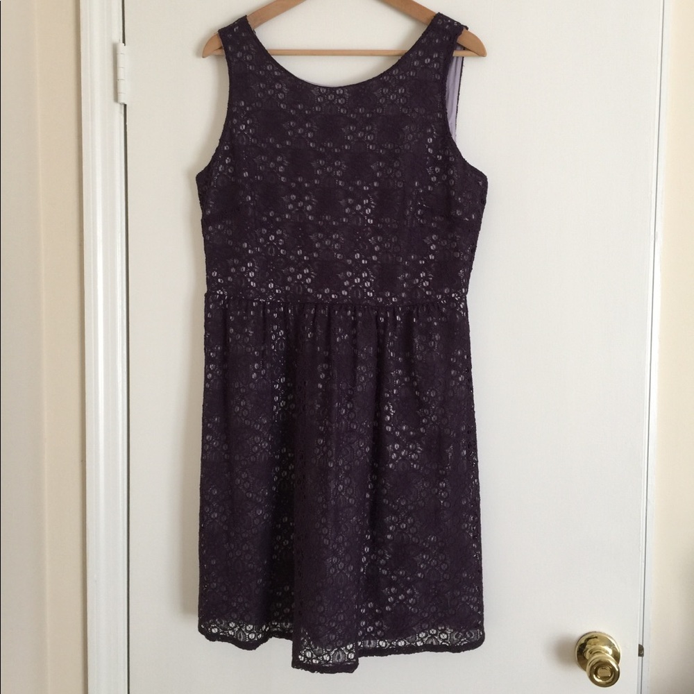 THE LIMITED - Super cute 🤗 💕Purple Lace dress💞